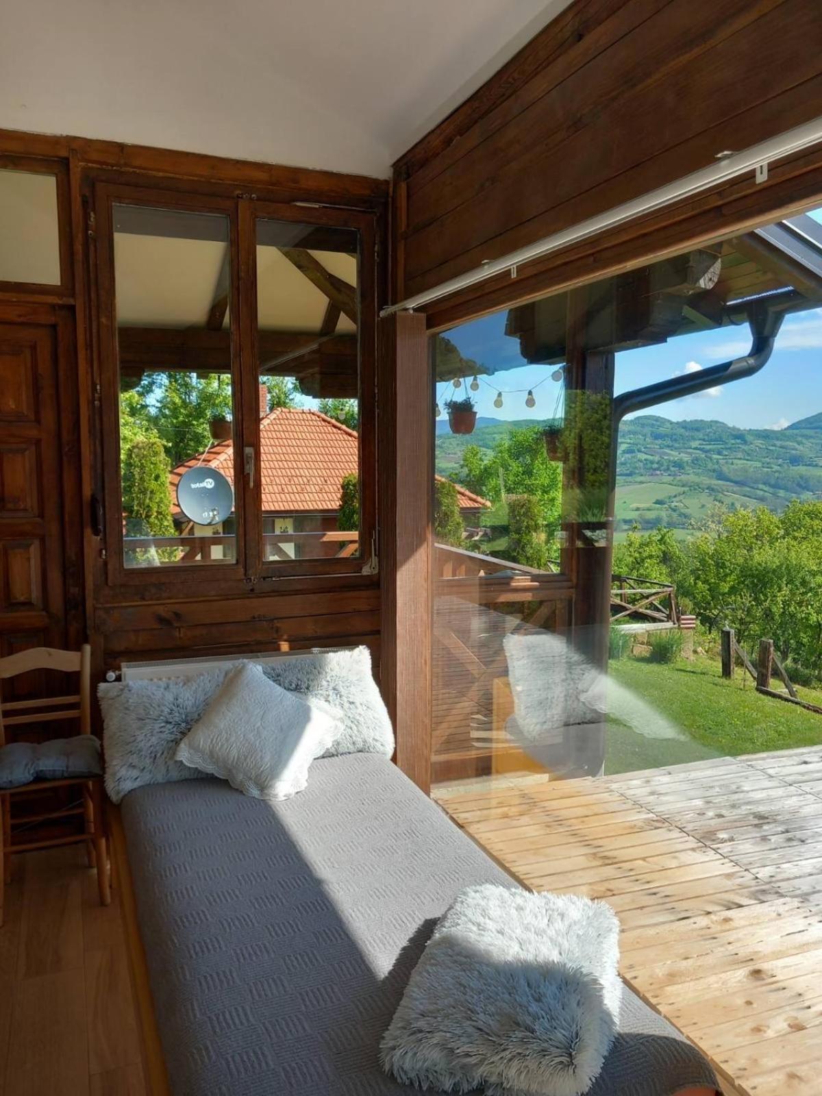 Apartmani Lunija Gornji Milanovac Luaran gambar